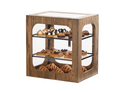 Melrose Square Case Display